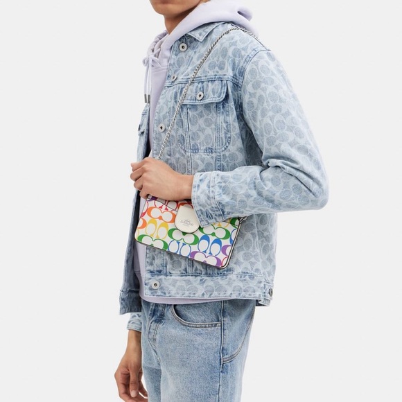 New Coach Poppy Crossbody In Rainbow Signature Canvas Limited Edition 🌈 - Picture 2 of 8